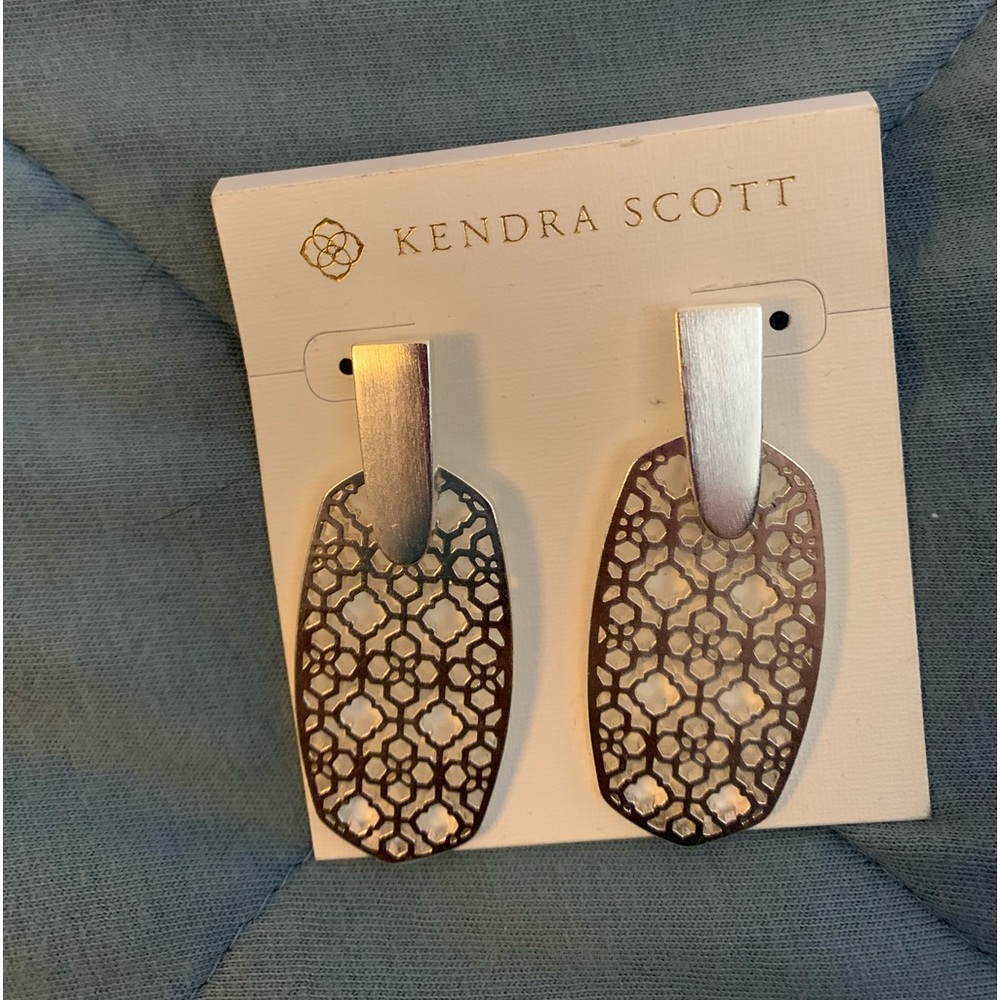 Kendra Scott silver filigree oval earrings